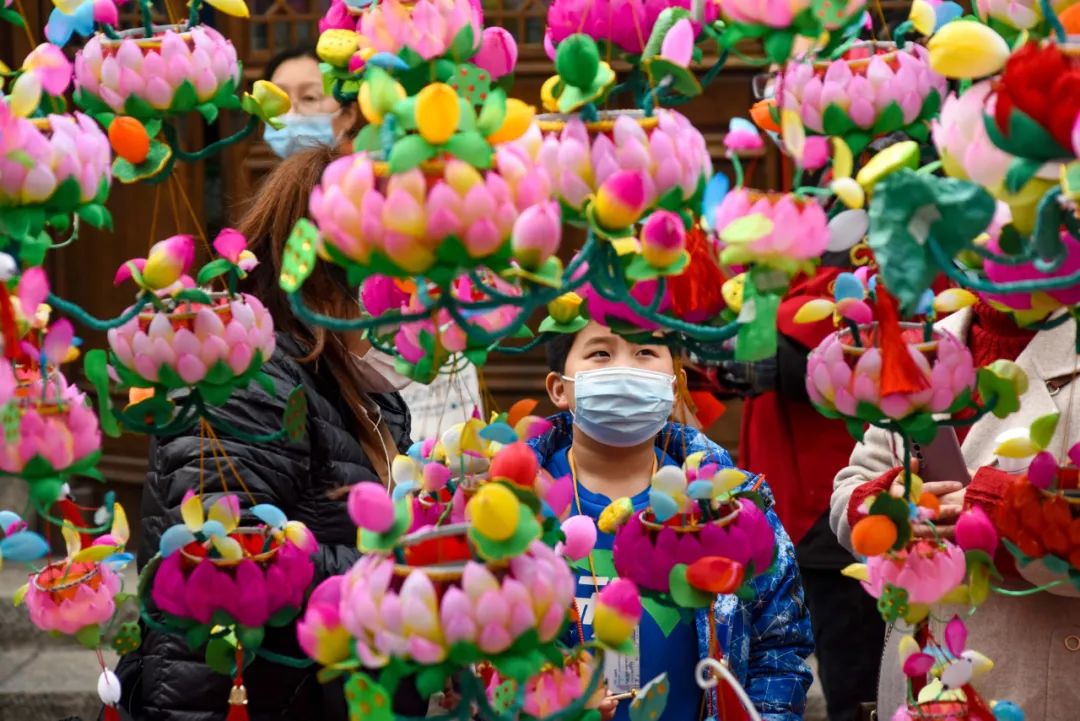 今年元宵节最圆时刻出现在