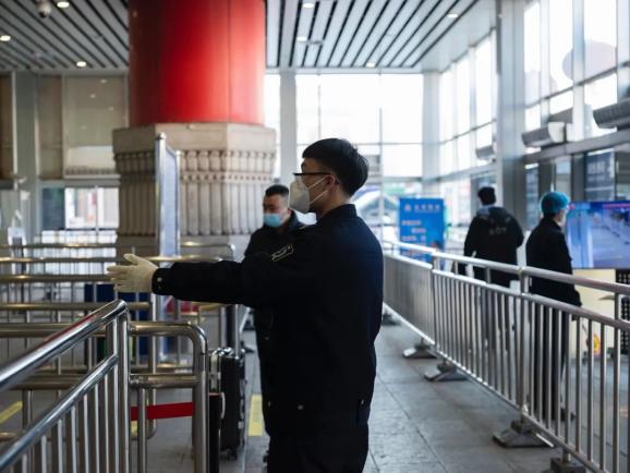 北京西站“静悄悄”（最新发布）