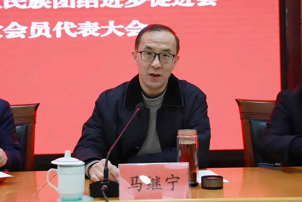 马继宁,男,1968年11月出生,汉族,大学本科学历,现任浙江省嘉兴市民族