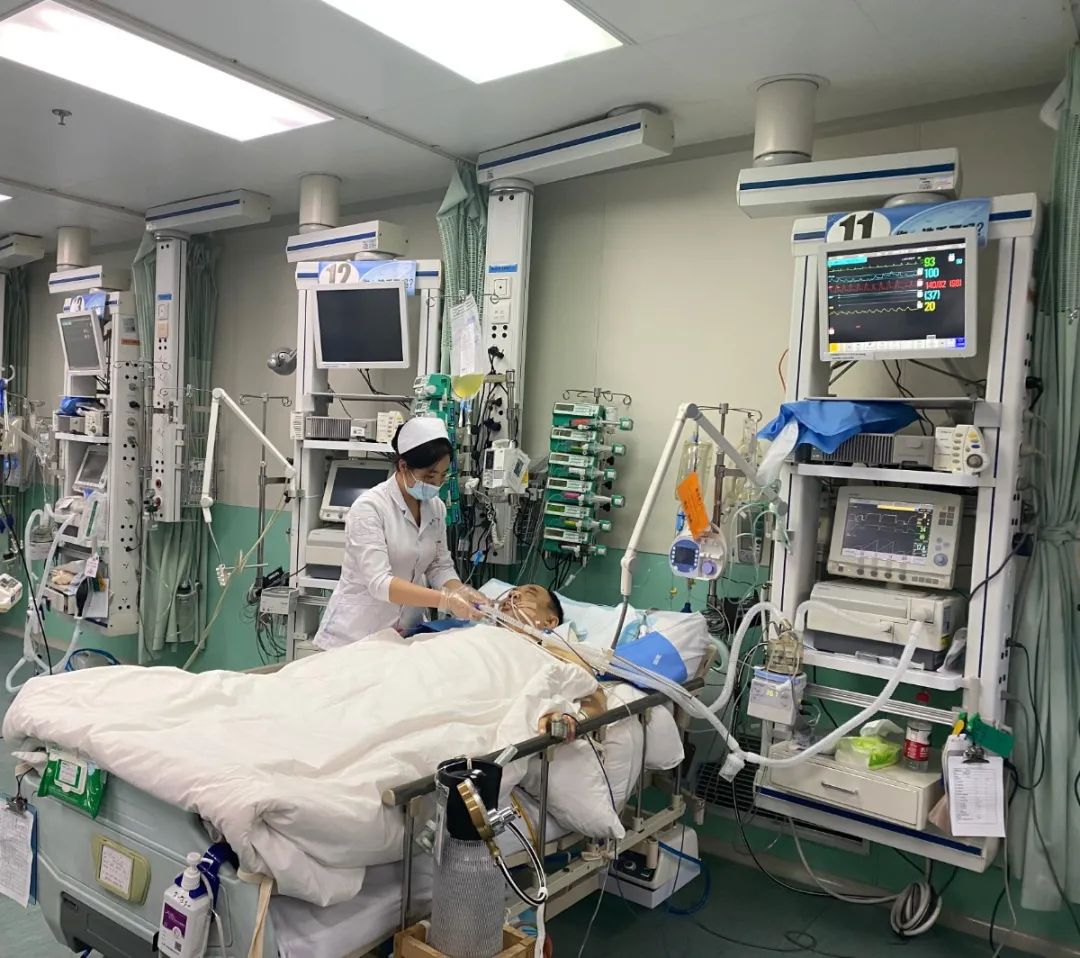 包括重症医学科在内,医院的呼吸与危重症医学科,心脏外科,心血管内科