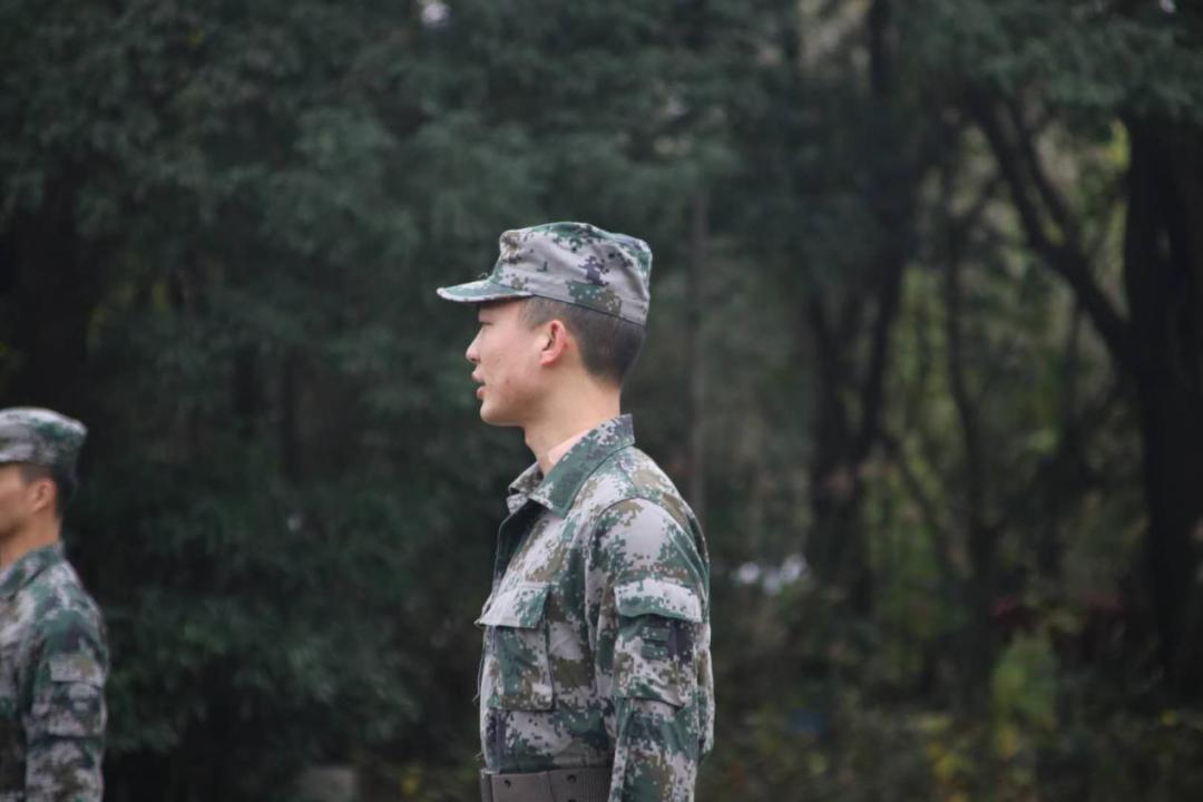 sufer | 张定伟:一身戎装,一生信仰