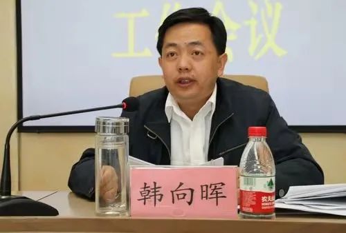 市委常委孔令栋,管新民,韩向晖,副市长杨小民,广东高景太阳能科技有限