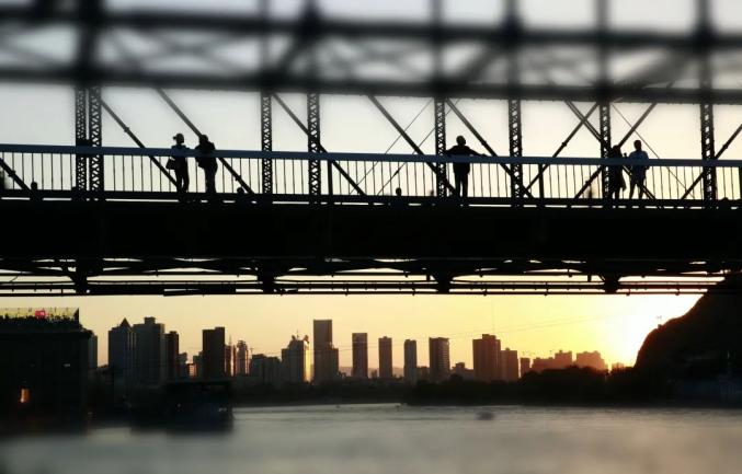 冷空气卷土重来!甘肃迎沙尘大风雨雪降温天气(最新发布)