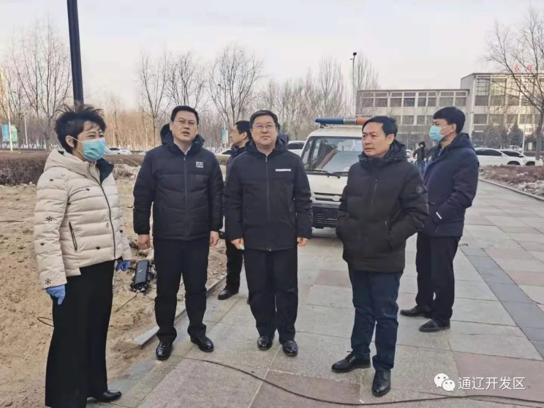 杜志军一行先后来到兴工大街,莫力庙大街,甘旗卡路沿线及河西街道二十