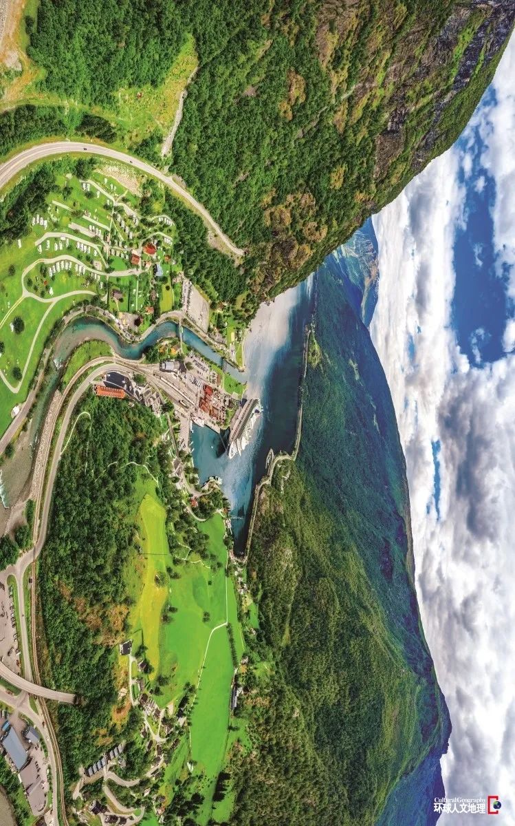 ▼(松恩峡湾分支艾于兰峡湾.请横屏查看.