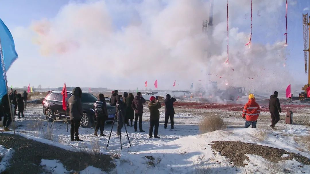 拉哈工业小镇地表水取水建设项目开工