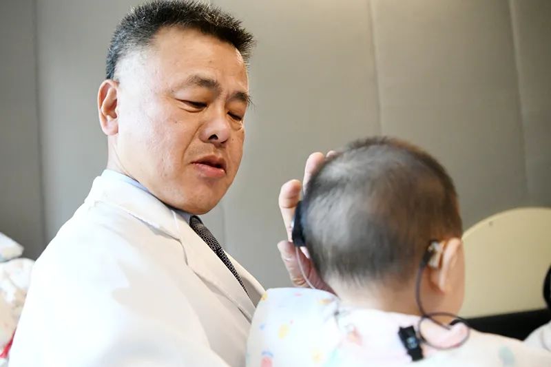 "99%的重度或极重度先天性耳聋患儿均可以获得成功的人工听觉重建