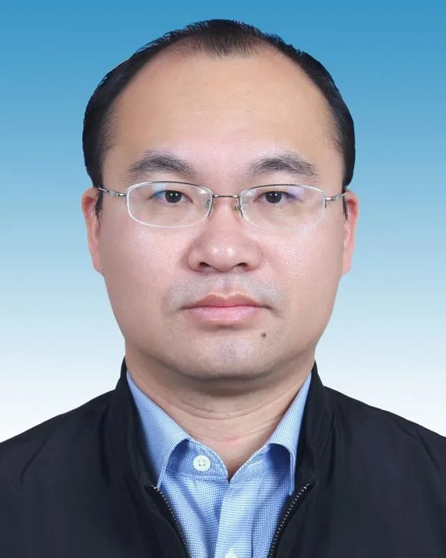 蓝贤林为瑞金市人民政府副市长,代理市长职务.