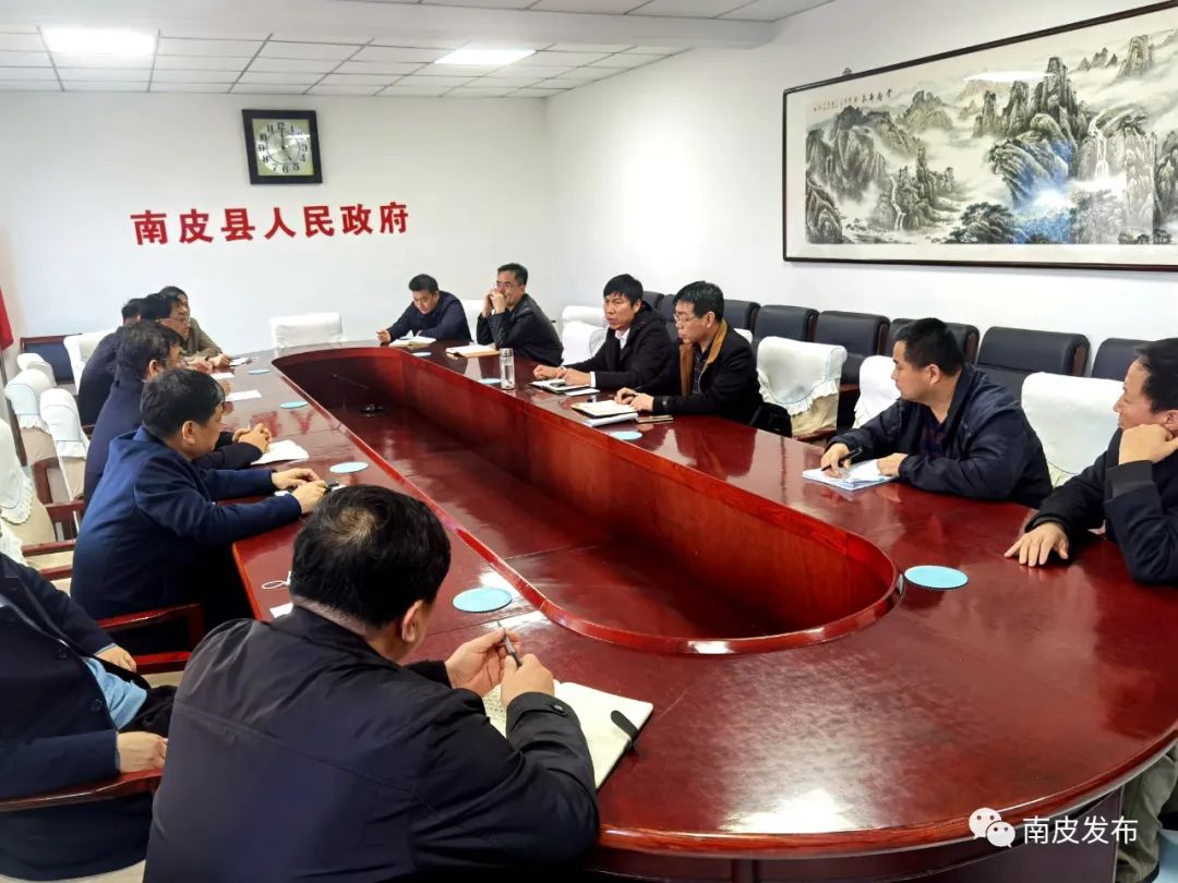【拆促畅增优】在"拆促畅增优"活动现场调度会上,胡学锋指出