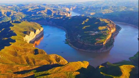 登上太极湾观景平台 可观太极湾全景 玻璃水滑道 亲子游玩