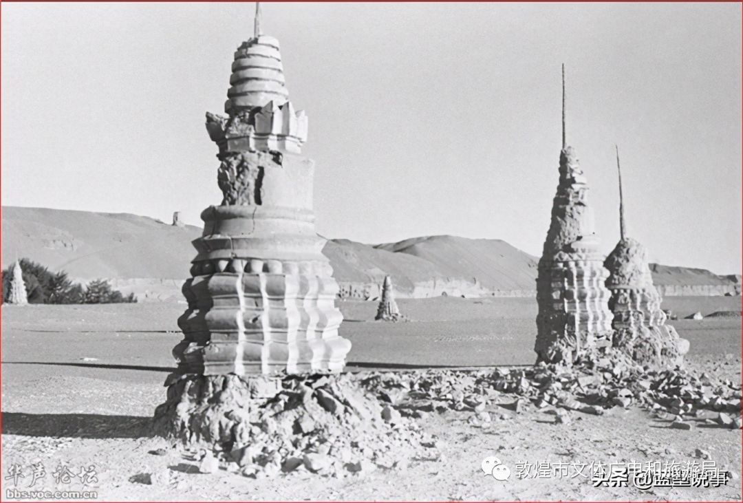 【敦煌老照片】1943年的敦煌莫高窟,鸣沙山一串足迹月牙泉风景优美
