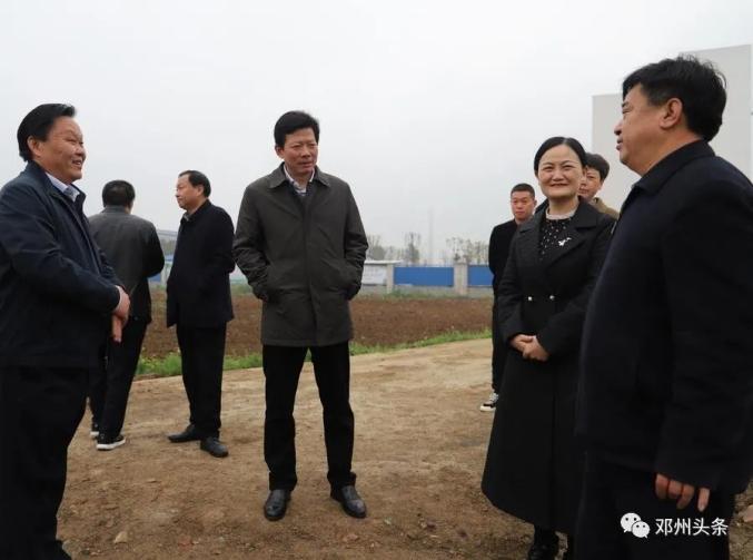【县区动态】邓州市长邓俊峰就生态环境督察整改工作现场办公