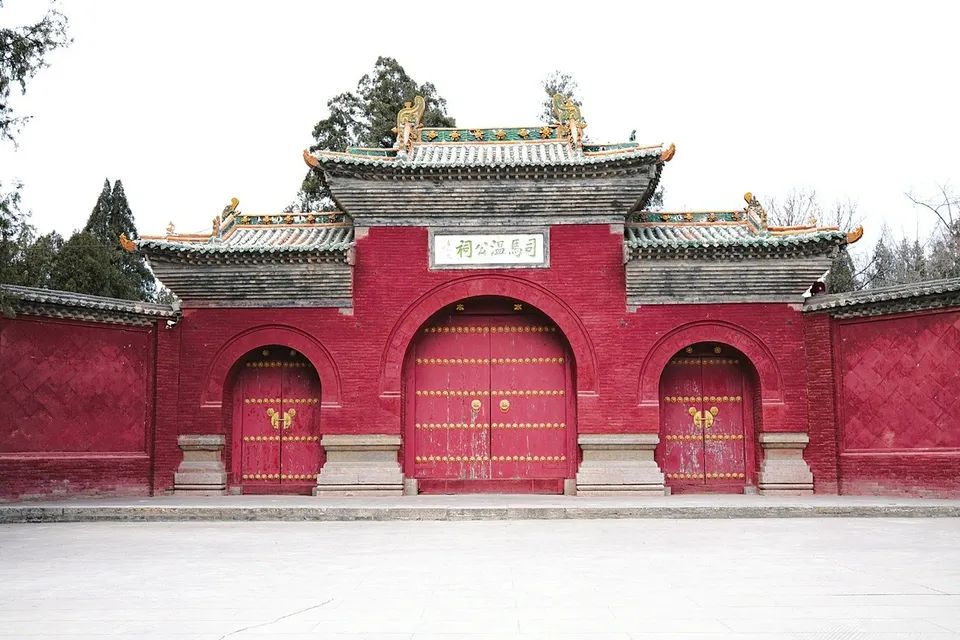 庄严肃穆的司马温公祠 山西日报记者周明飞摄