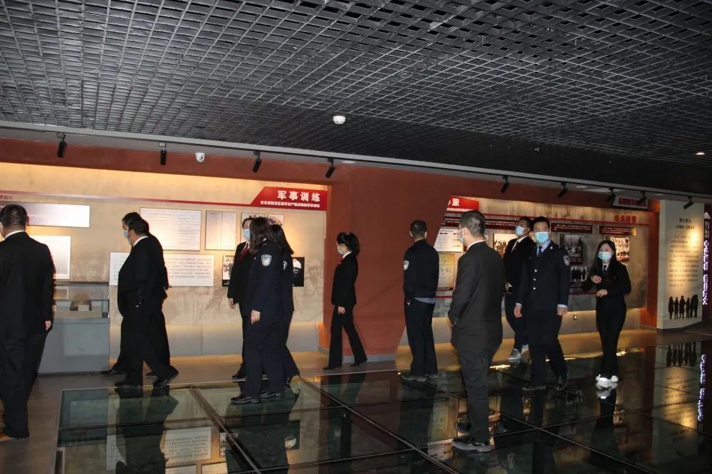 基地传承红色革命精神五市法院党总支组织党员干警参观东北抗联博物馆