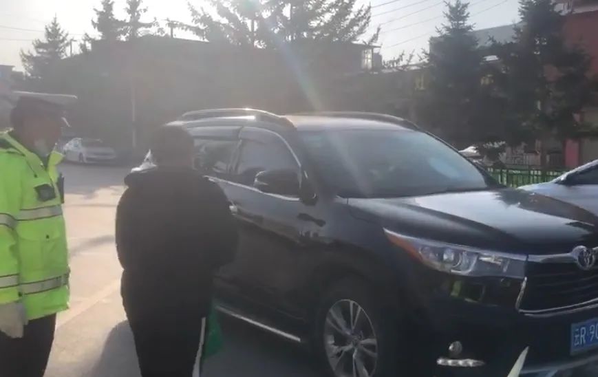 点赞！粗心考生忘带准考证 香格里拉交警神助攻（最新发布）