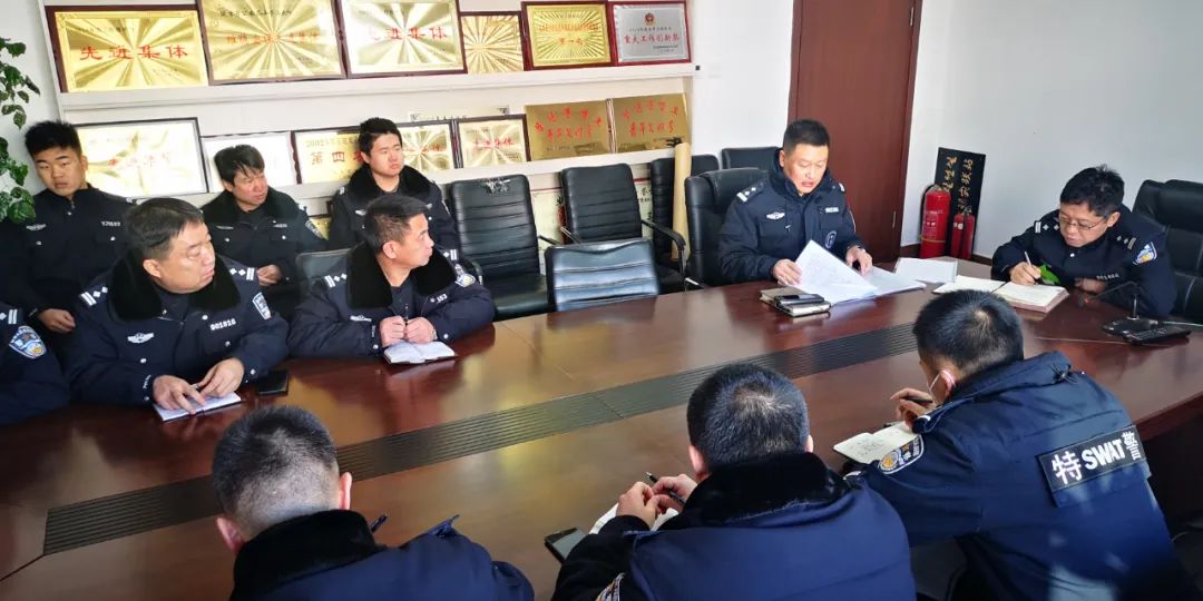 一心为民筑警魂-延吉市公安局小营镇派出所所长左永鹏先进事迹_政务