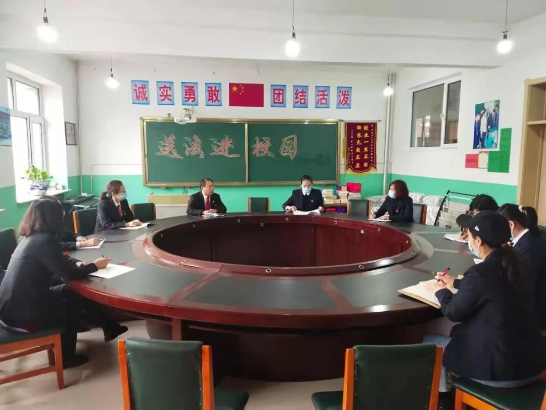 教育整顿|伊美区人民法院美溪法庭深入学校,企业走访调研 助力优化营