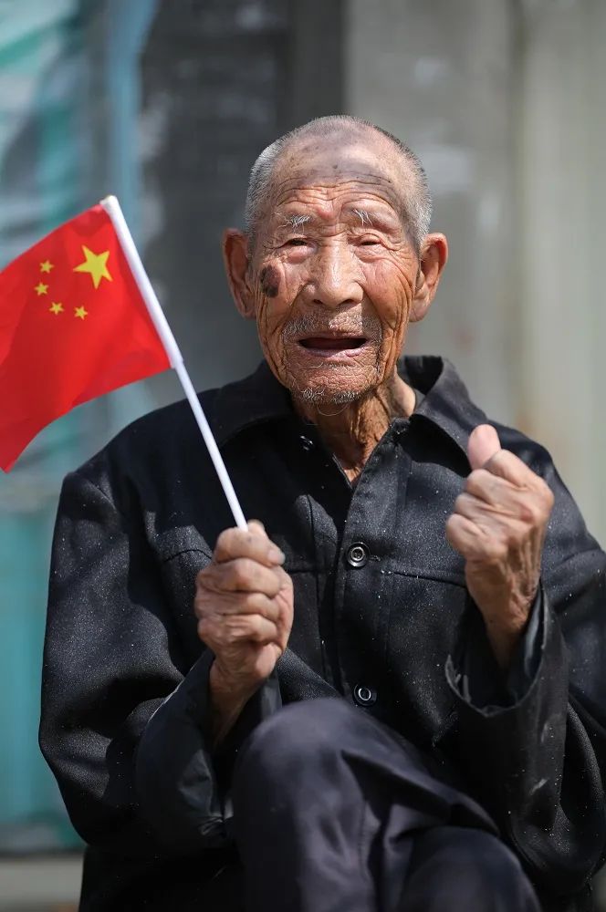 【日照百岁老人寻访】老兵爷爷许世吉