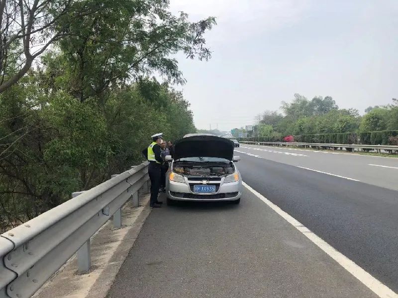 高速路车故障怎么救援_高速救援电话_高速故障救援电话