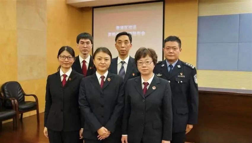 黄浦区举办政法英模先进事迹