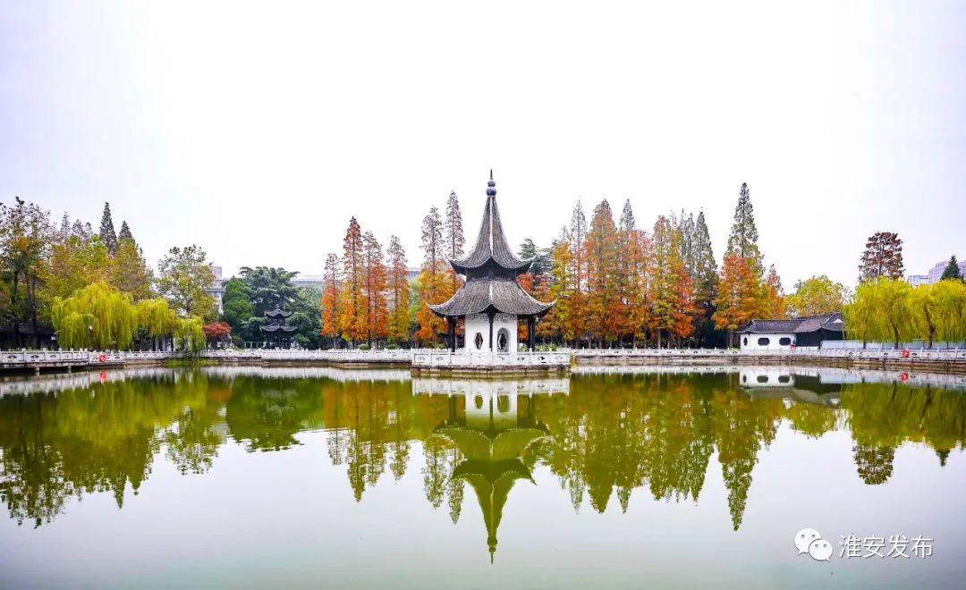 赵启瑞/摄楚秀园里的湖王昊/摄石塔湖干石泉/摄山子湖(大口子湖)王昊