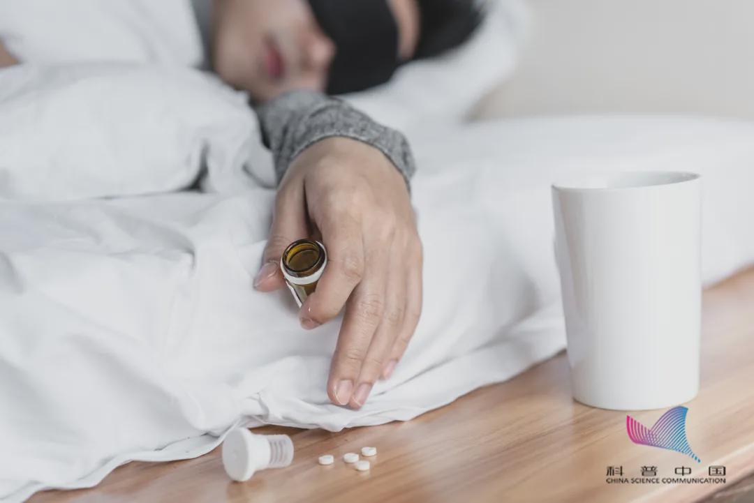 紧急提醒!除了头孢,吃这些药也千万别喝酒!赶紧告诉家
