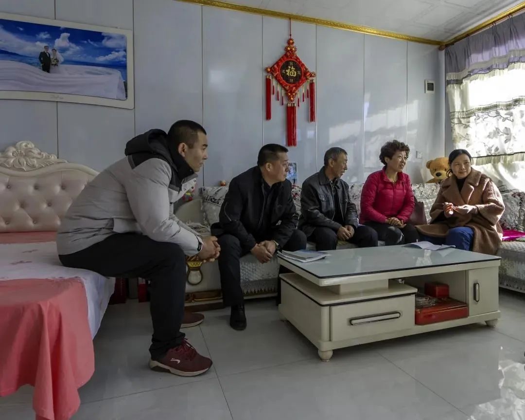 人民日报 学习强国都报道了突泉县的这个"牛村"