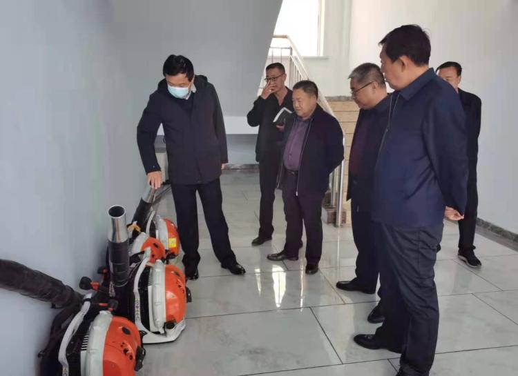 头条纪全富到旗林草局调研指导破坏草原林地违法违规行为专项整治工作
