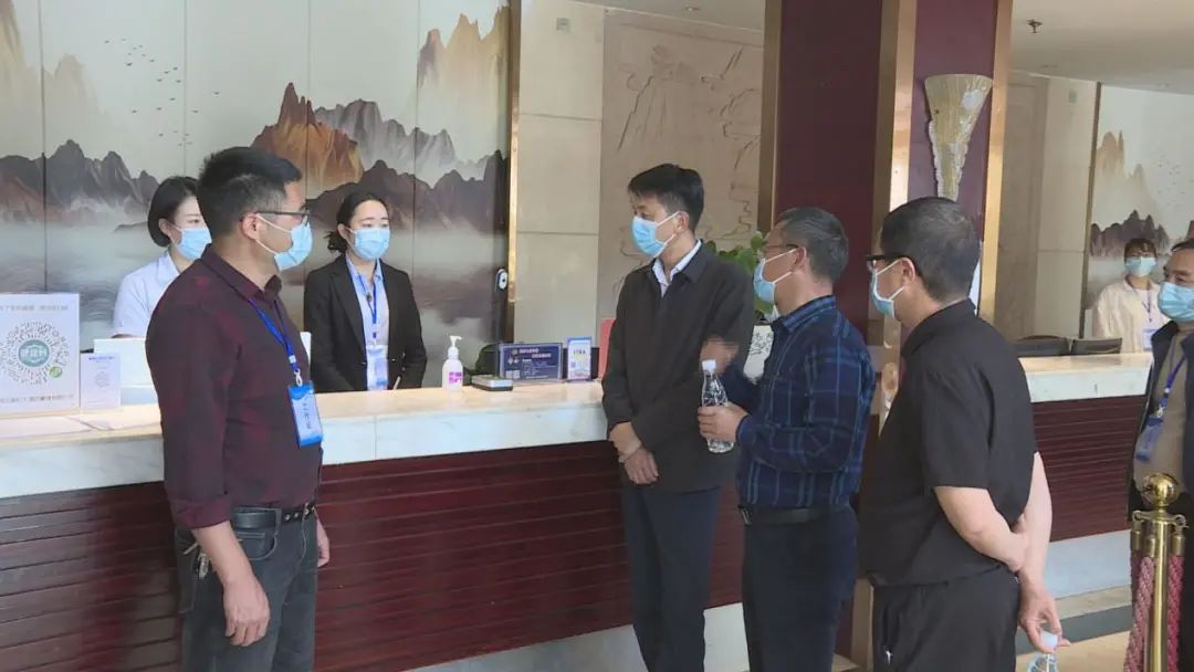 杨艳龙:常态化疫情防控工作决不放松
