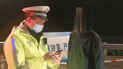 莫任性!00后小伙无证驾驶大货车被查获