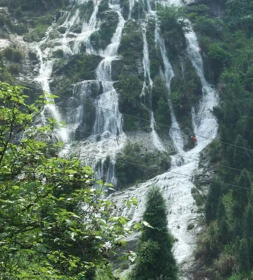 黄袍山天然石洞和危岩你到过几处