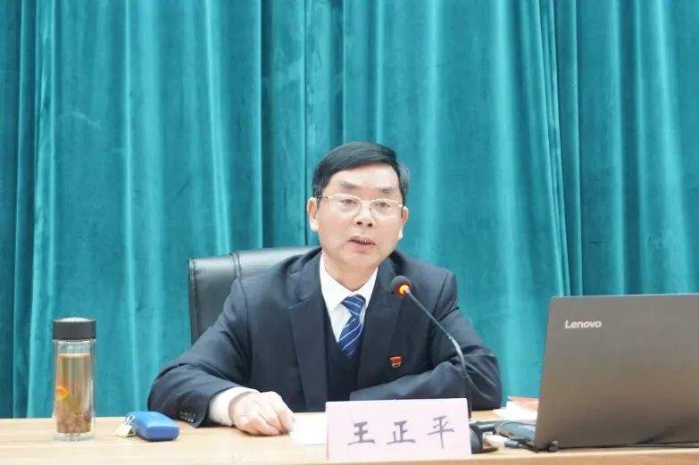 成校校长汪华忠学习园地安吉县委组织部副部长郑时骏作开班动员讲话