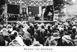 1952年,工农业产值和主要产品的产量均已超过建国前的最高水平.