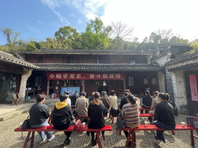 鄞州区推出了首批十个党史现场学习基地,各级妇联依托党史现场学习