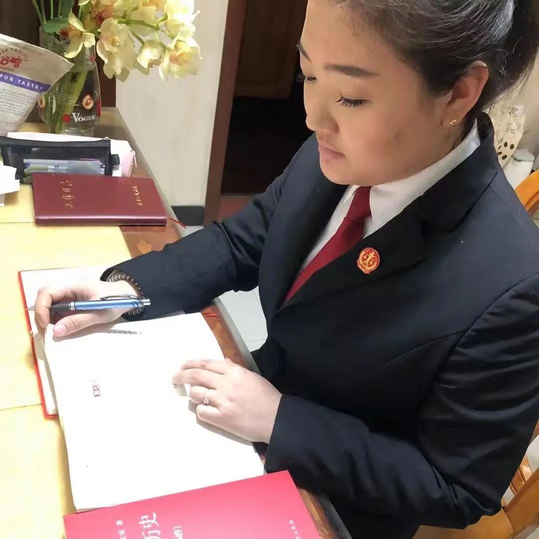 张婷瑶 