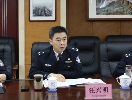 随机抽选汪兴明监狱长作了表态发言,对指导组指出的问题,监狱照单全