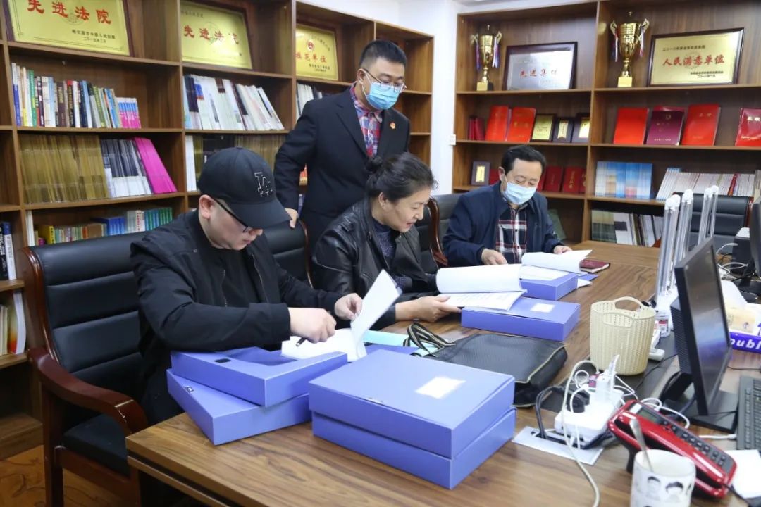 道外区党史学习教育领导小组办公室实践一组到道外区法院检查指导工作