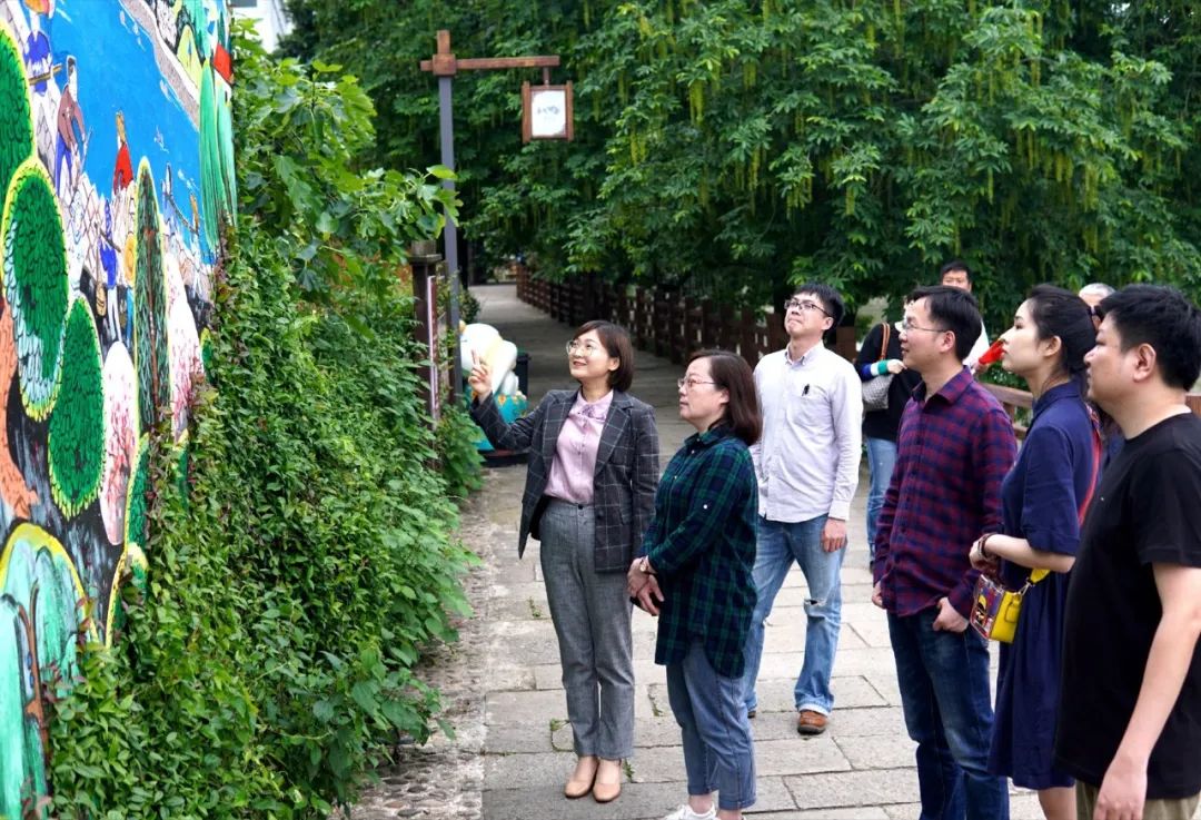 读党史,划未来 台盟衢州市支部联合柯城区台联赴柯城区余东村参观