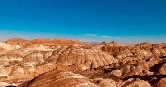 张掖七彩丹霞旅游景区再获两项殊荣