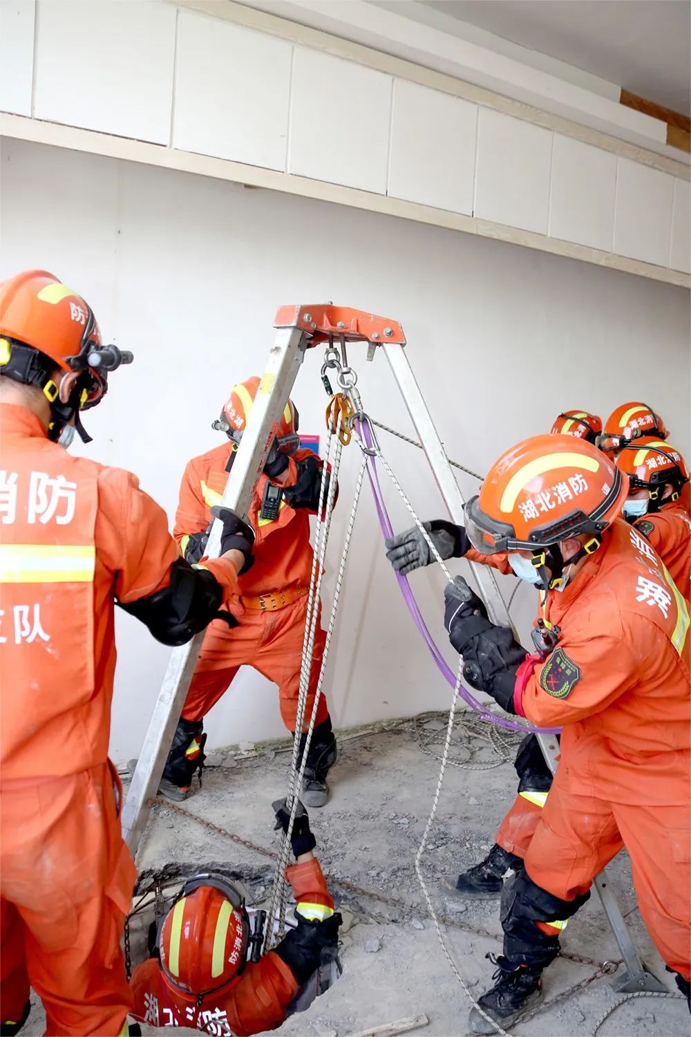 直击恩施消防地震救援实战演练硬核