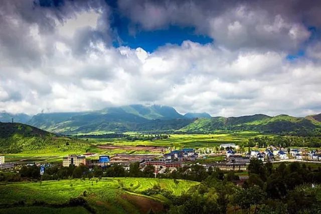 临夏州积石山县全力打造特色小镇