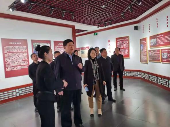 临沂市妇联党组书记主席岳利娟到河东区调研妇女工作