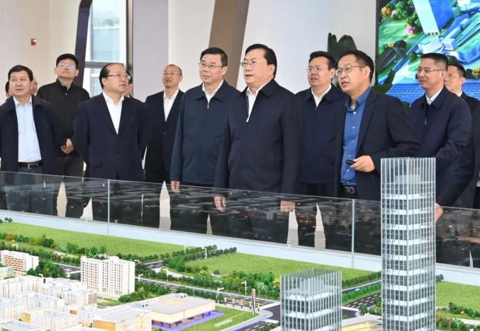 省委常委,武汉市委书记王忠林,市委副书记,市长程用文率队前往孝感