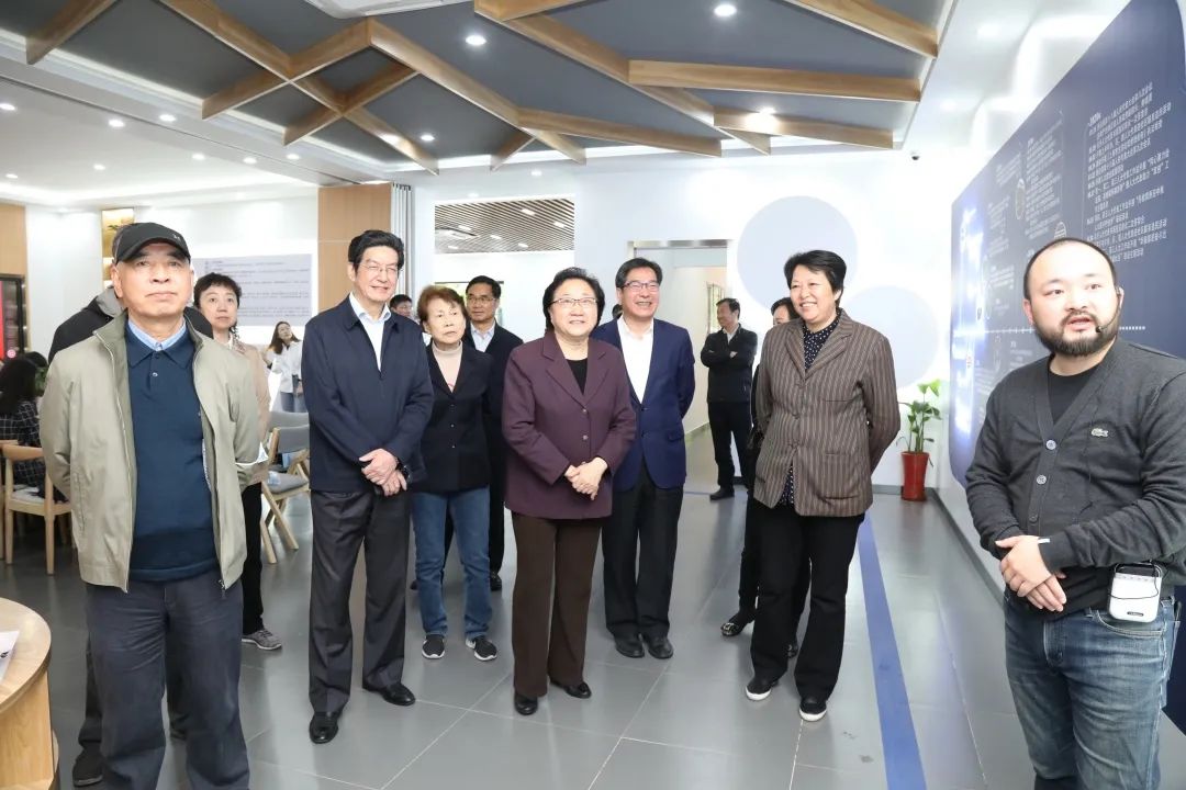 市人大工作研究会来青浦调研