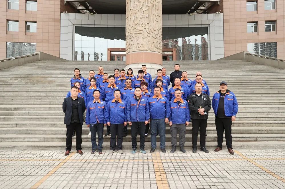 建筑工人兄弟走进黑龙江高院!(最新发布)