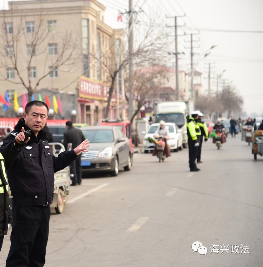 现任海兴县公安交通警察大队大队长姜继东人物介绍他,就是姜继东.