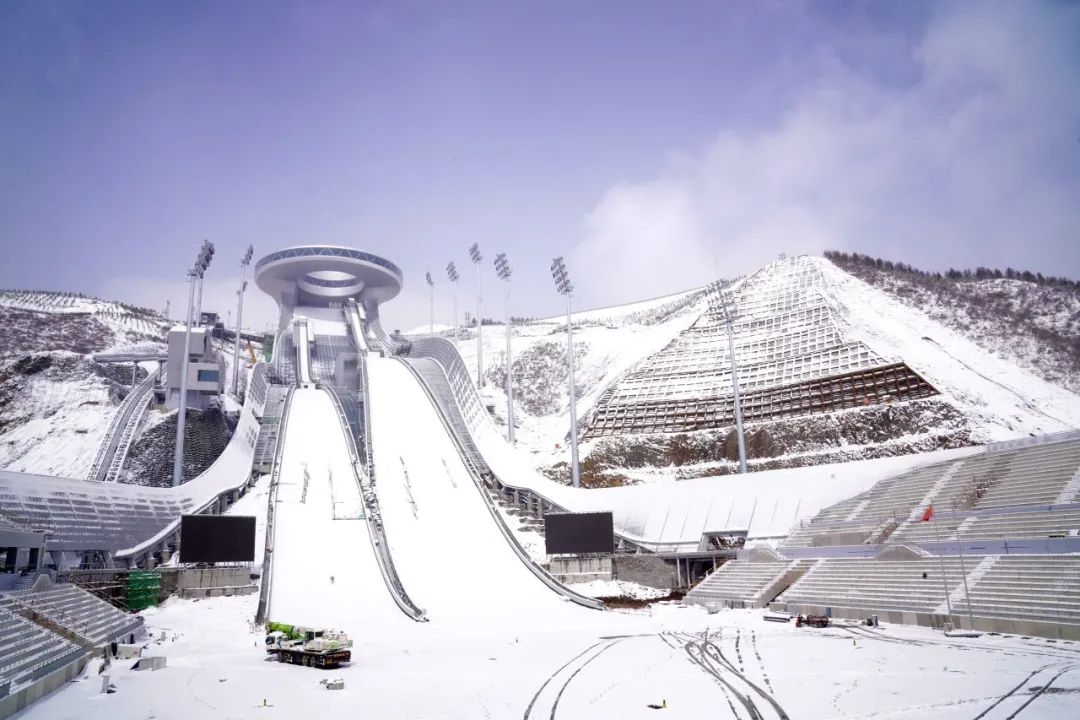 杜永库 摄崇礼雪景.