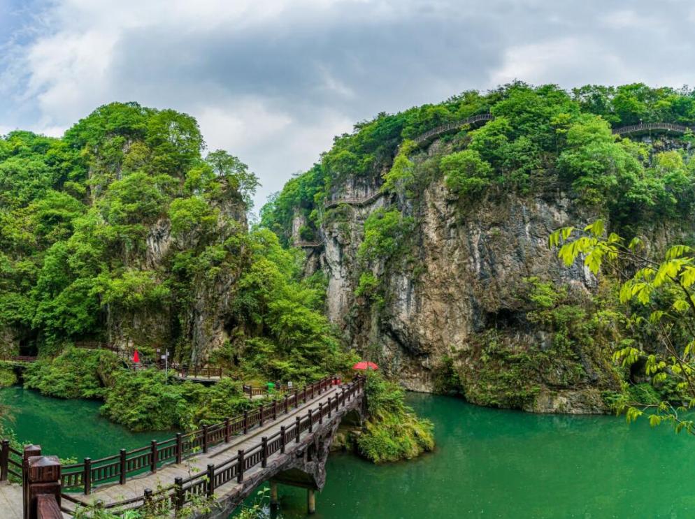 独山天洞景区独山龙门镇龙里油画大草原双龙镇龙里天灯坡文化公园长顺