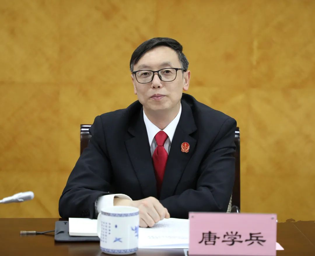 唐学兵院长指出,绍兴法院青年干警在大事要事面前主动作为,在急事难事