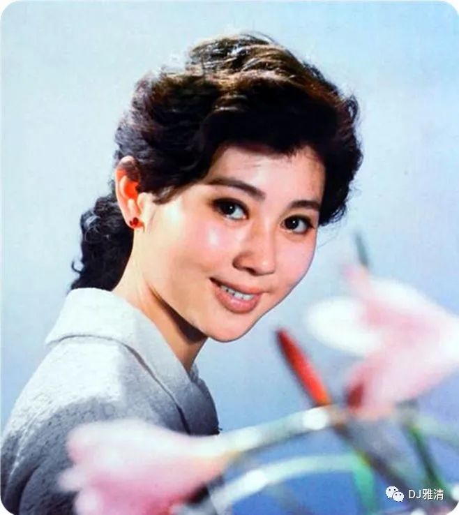 老照片欣赏18位80年代昙花一现的美女明星个个花容月貌其中两位已去世